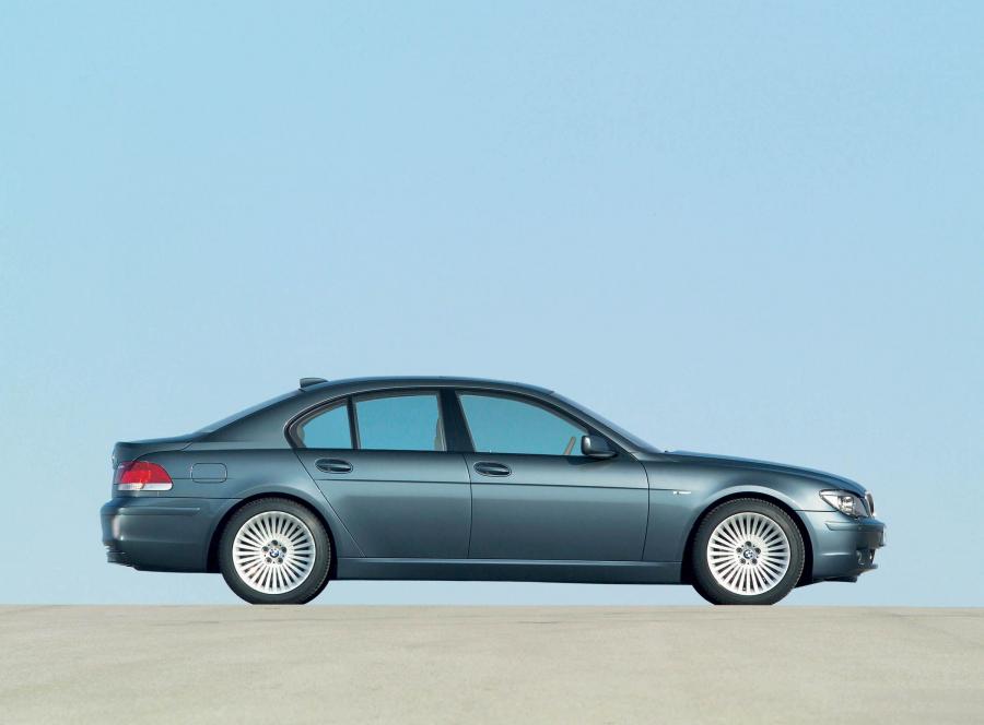  BMW 7-Series 2006 года  (фото 39 из 53)